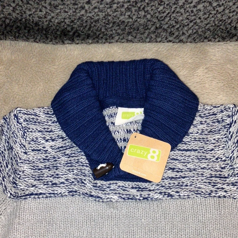NWT Crazy 8 Boys Sweater, 4T